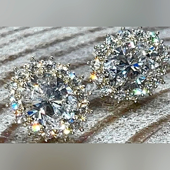 PREMIUM HIGHER QUALITY WHITE GOLD PLATED OVER .925 Grade Sterling Silver 4.0 Ct - Picture 3 of 8